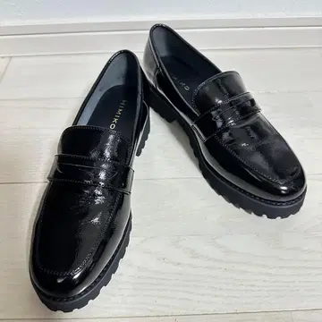 [ HIMIKO ] 현행 모델 트랙 밑창 코인 로퍼 web 한정판 디자인