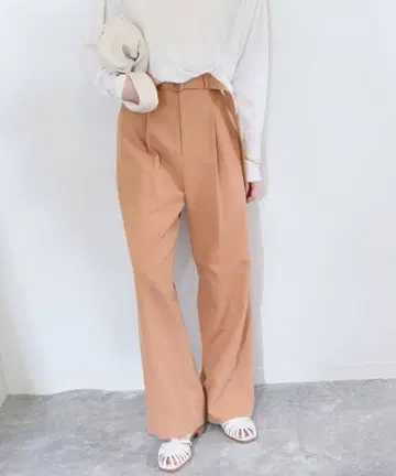 슬로브 이에나 벨티드 컬러 팬츠