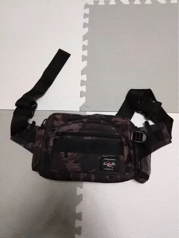 LSD 디자인 힙 백 미디엄 샷 네오