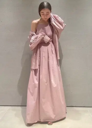 [택 포함] SNIDEL 백 오픈 캐미 개더 드레스