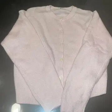 유니클로 캐시미어 100% 옅은 핑크 가디건 M