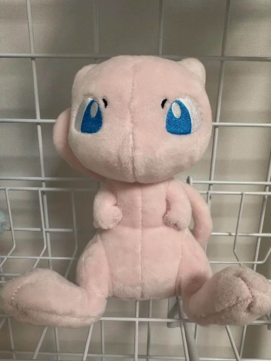 POKÉMON | 포켓몬스터 Pokémon Eevee Pop Sitting Doll sell #포켓몬스터,#포켓몬인형,#포켓몬,#이브이,#피카츄  on Bunjang Global Site., image size:900x1200