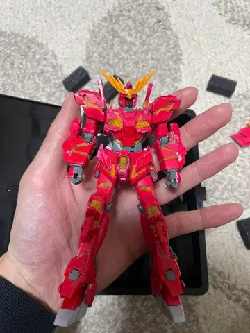 [정크제품] HG 건담 빨간색 + 날개 부품