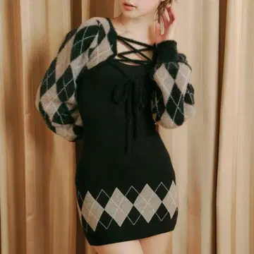 BUBBLES 레이스업 아가일 원피스