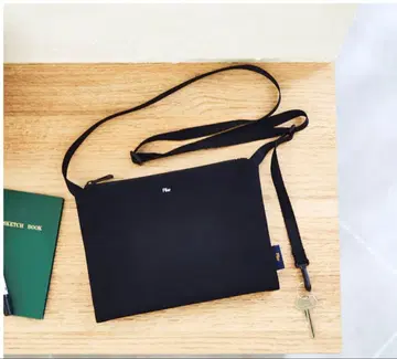 블랙 나일론 숄더백