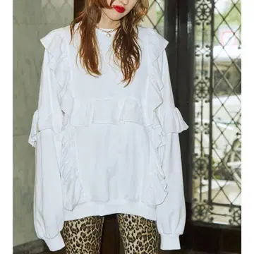 jouetie 쥬에티 멀티 프릴 풀오버 트레이닝복 화이트