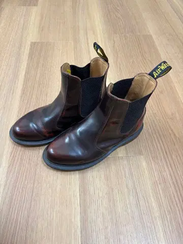 닥터마틴 첼시 사이드 고어 부츠