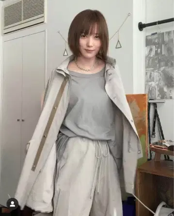 AURALEE 혼다 츠바사 착용 블루종