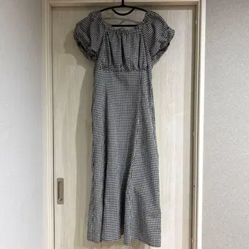 NICE CLAUP 깅엄 체크 원피스 퍼프 슬리브 반팔 플레어