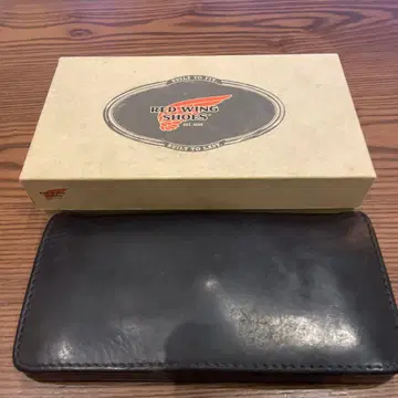 RED WING 가죽 장지갑 다크 브라운 색상
