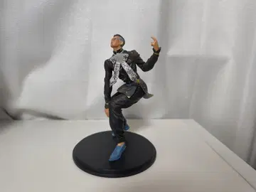 분죠 유야 죠죠의 기묘한 모험 피규어