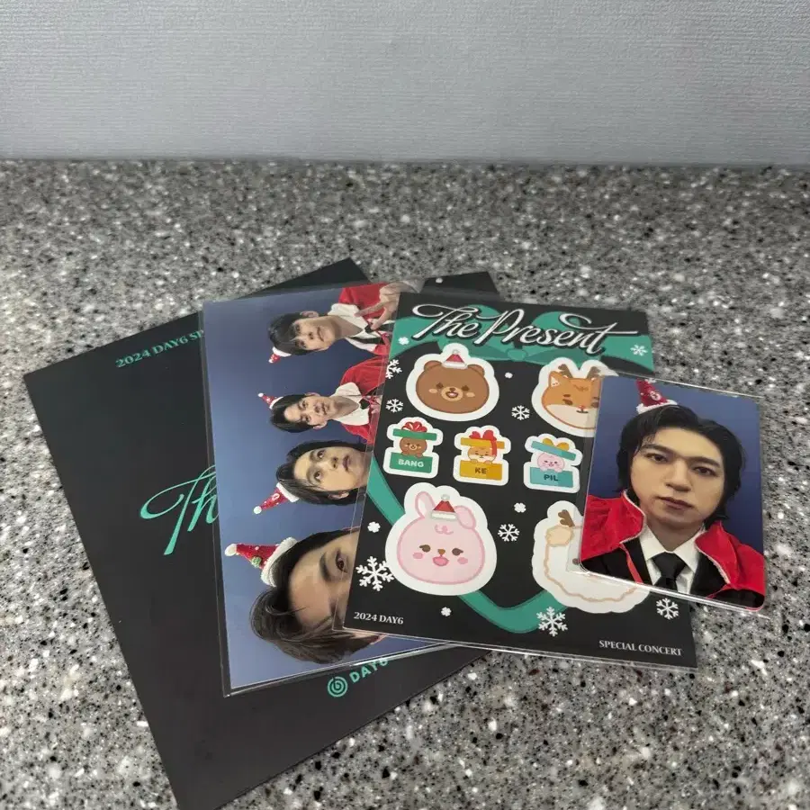 DAY6 | 데이식스 Day6 pop up exit gift day6.zip candle confetti on