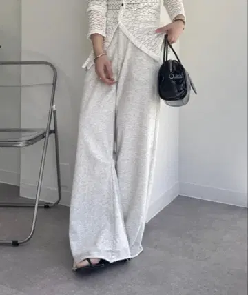 미사용 커브 스웨트 팬츠 라이트 그레이