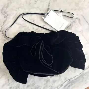 세실리 반센 벨로아 프릴 백 ULI BAG