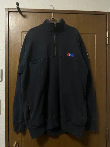 남성용 하프 지퍼 맨투맨 블랙 자수 패치