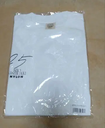 니시가키 쇼 그래픽 T셔츠 NYLON 콜라보 S사이즈
