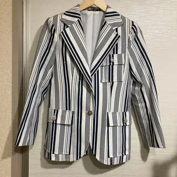 스트라이프 테일러드 자켓 화이트/네이비