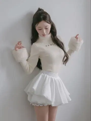 스무스 퍼 리브 니트탑 Darich 완판템