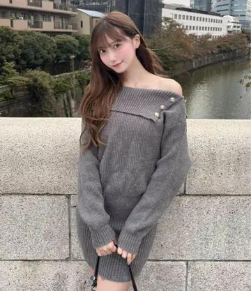 charme 버튼 디자인 오프숄더 니트 미니 원피스 그레이 M 사이즈