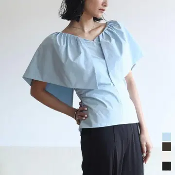 ur's 케이프 슬리브리스 블라우스