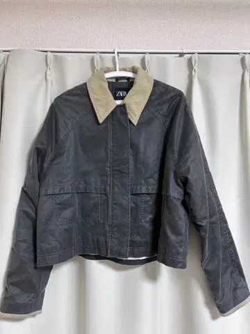 ZARA 숏 기장 아우터