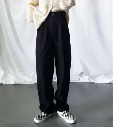 굵은 벨트 하이웨스트 울 라이크 컬러 턱 슬랙스 블랙