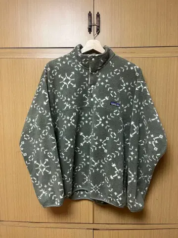Patagonia 신틸라 스냅 t 올 패턴 미국제
