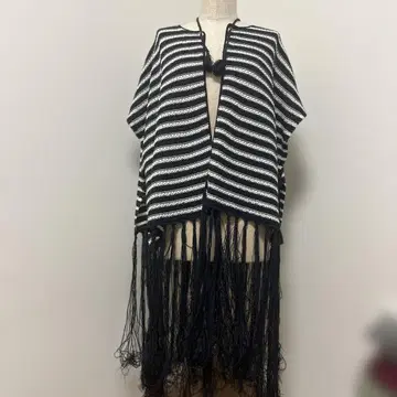 미사용 새상품 Rename 판초 가디건 보더