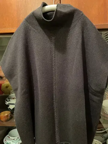 페제리코의 니트 베스트