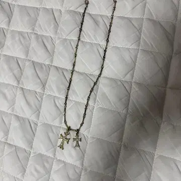 골드 크로스 참 목걸이