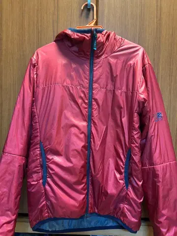 Karrimor 후드 부착 빨간색 그레이 리버서블 다운 자켓