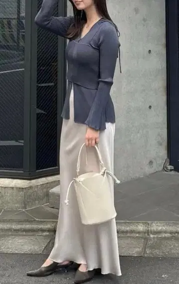 COCODEAL 코코딜 크러쉬 새틴 바이어스 스커트