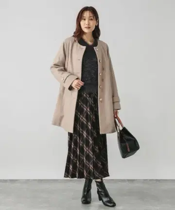 가벼운 스트레치 크루 코트 베이지