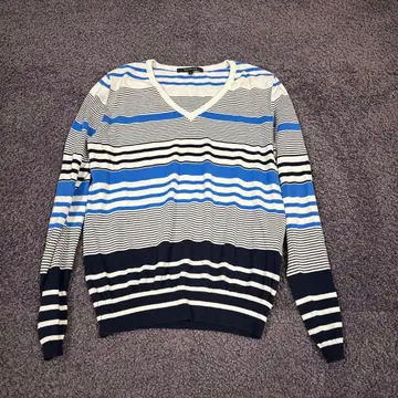 투모로우랜드 맥피 니트 사이즈 1