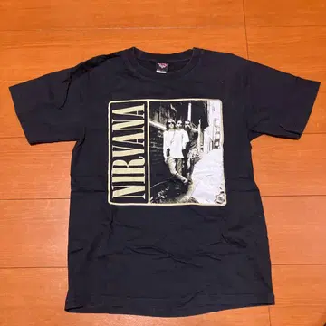 NIRVANA 블랙 밴드 T셔츠