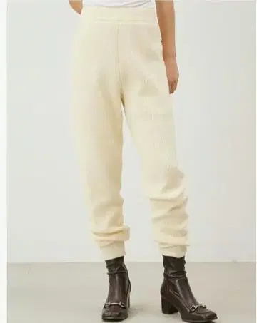 Mila Owen 니트 조거 팬츠 아이보리