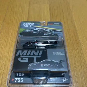 MINI GT Nissan Z GT500 2022 1/64
