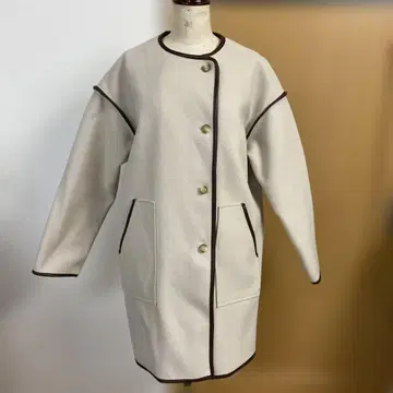 노카라 자켓 크림색