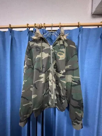 AFB 퍼 카모 지퍼 후드티