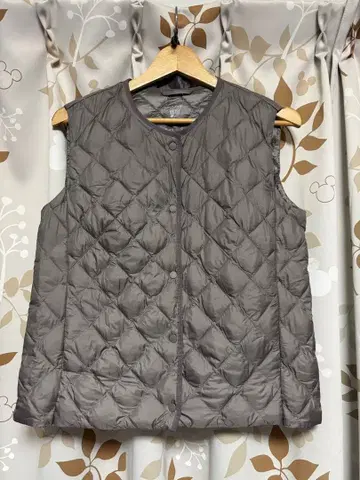 [ 인기/완판 ] 유니클로 퍼프 테크 퀼팅 베스트 웜 패디드 S