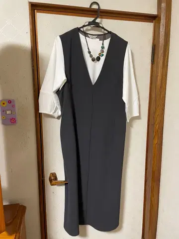 [ 미사용 새상품 ] 점퍼 스커트와 블라우스의 2세트