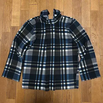 [컨디션 최상] 아르무아르 카프리스 구매 체크 무늬 하이넥 긴팔 블라우스