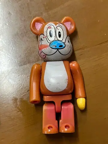 2008년제 베어브릭 곰 피규어