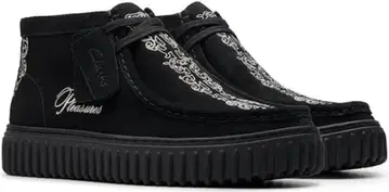 Clarks Pleasures 블랙 스웨이드 부츠