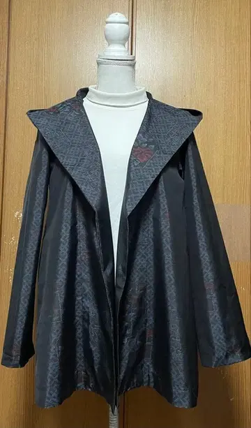 기모노 리메이크 남색 바탕 꽃무늬 오시마 후드 부착 자켓 L~LL 사이즈