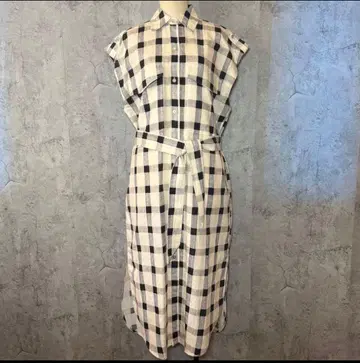 새상품 Massimo Dutti 체크 슬리브리스 셔츠 원피스