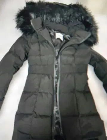 블랙 다운 자켓 후드 부착