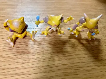 포켓몬 몬코레 초기 , 유니라, 후딘