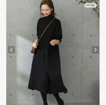 블랙 하이넥 A라인 원피스