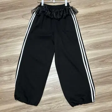 블랙 조거 팬츠 사이드 스트라이프